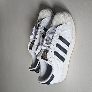 Adidas superstar shoes - size 7